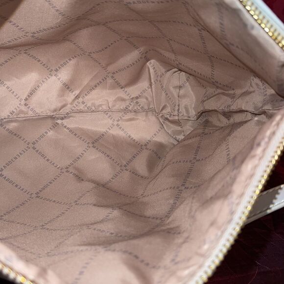 Steve Madden‎ White Cross Body Shoulder Bag….Like New - Picture 11 of 15